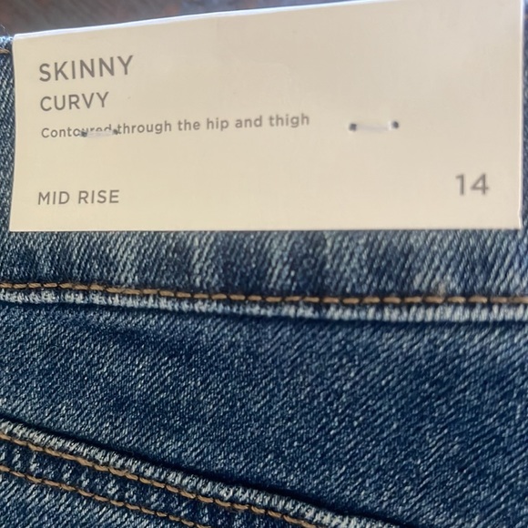 NWT LOFT MID RISE CURVY SKINNY LEG JEANS SZ 14 STRETCH FOR COMFORT-DARK RINSE. - Picture 7 of 7